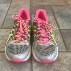 Asics Gel Contender 3 Sneakers Size 7